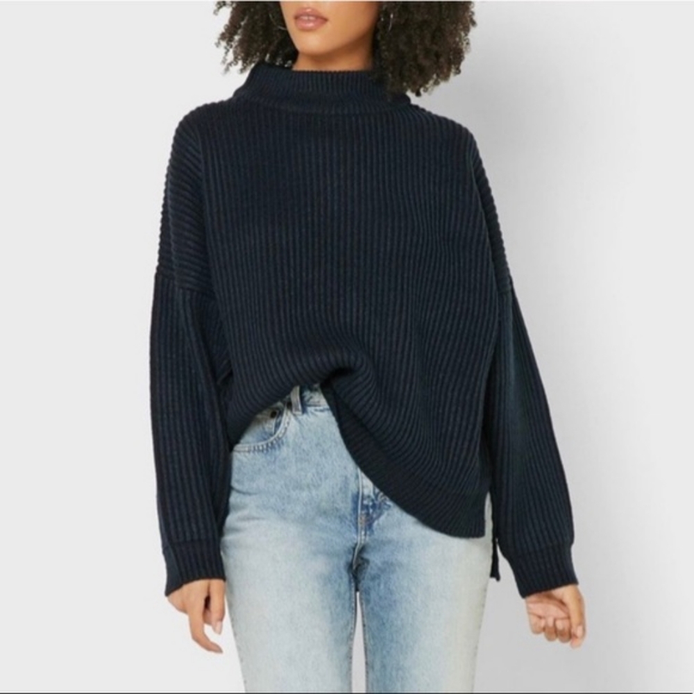 NWT TOPSHOP Mock Neck Sweater in Navy
